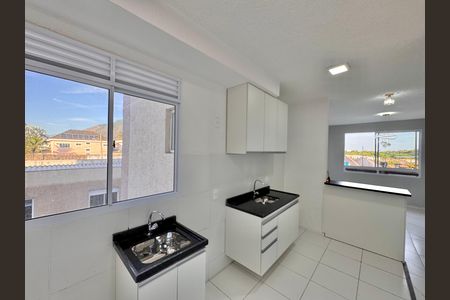 Apartamento à venda com 43m², 2 quartos e 1 vaga Apartamento à venda com 43m², 2 quartos e 1 vagaCozinha e Área de Serviço