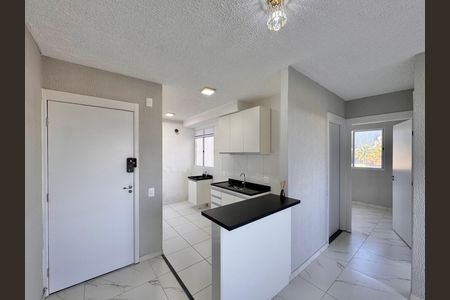 Apartamento à venda com 43m², 2 quartos e 1 vaga Apartamento à venda com 43m², 2 quartos e 1 vagaCozinha e Área de Serviço