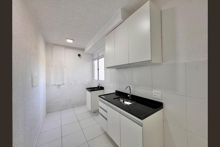 Apartamento à venda com 43m², 2 quartos e 1 vaga Apartamento à venda com 43m², 2 quartos e 1 vagaCozinha e Área de Serviço