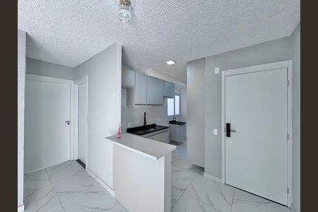 Apartamento à venda com 43m², 2 quartos e 1 vaga Apartamento à venda com 43m², 2 quartos e 1 vagaCozinha e Área de Serviço