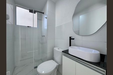 Apartamento à venda com 43m², 2 quartos e 1 vaga Apartamento à venda com 43m², 2 quartos e 1 vagaBanheiro Social