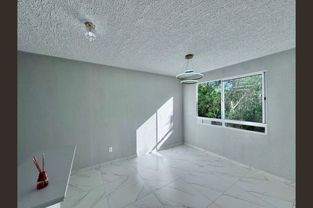Sala de apartamento à venda com 2 quartos, 43m² em Vargem Pequena, Rio de Janeiro