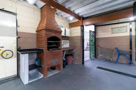 Apartamento à venda com 56m², 3 quartos e 1 vaga Apartamento à venda com 56m², 3 quartos e 1 vagaÁrea comum - Salão de FestasÁrea comum - Churrasqueira