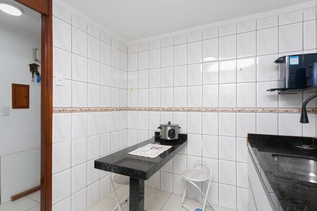 Apartamento à venda com 56m², 3 quartos e 1 vaga Apartamento à venda com 56m², 3 quartos e 1 vagaCozinha