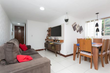 Sala de apartamento para alugar com 3 quartos, 56m² em Itaquera, São Paulo