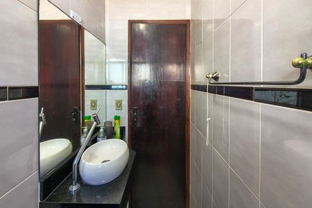 Apartamento para alugar com 90m², 2 quartos e 1 vaga Apartamento para alugar com 90m², 2 quartos e 1 vagaBanheiro da Suíte