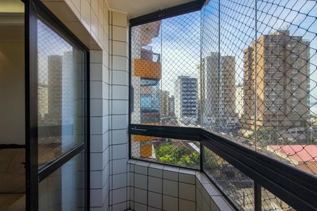 Apartamento para alugar com 90m², 2 quartos e 1 vaga Apartamento para alugar com 90m², 2 quartos e 1 vagaSacada