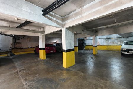 Apartamento para alugar com 90m², 2 quartos e 1 vaga Apartamento para alugar com 90m², 2 quartos e 1 vagaGaragem