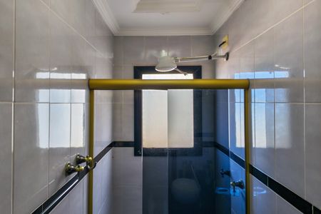 Apartamento para alugar com 90m², 2 quartos e 1 vaga Apartamento para alugar com 90m², 2 quartos e 1 vagaBanheiro da Suíte