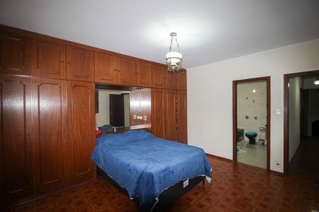 Casa para alugar com 220m², 3 quartos e 6 vagas