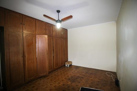 Casa para alugar com 220m², 3 quartos e 6 vagas