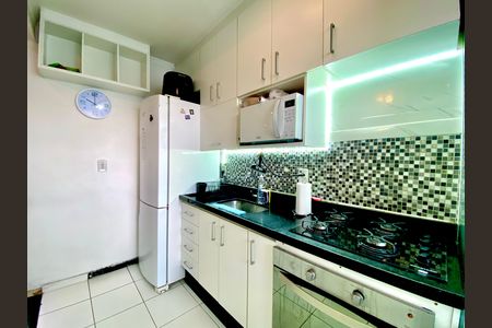 Apartamento à venda com 45m², 2 quartos e 1 vaga Apartamento à venda com 45m², 2 quartos e 1 vagaCozinha