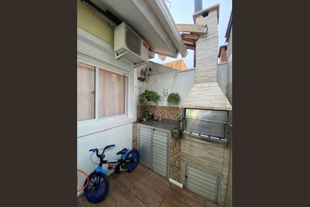 Área externa de casa para alugar com 2 quartos, 55m² em Jardim Dona Leopoldina, Porto Alegre