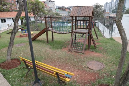 Apartamento para alugar com 55m², 2 quartos e 1 vaga Apartamento para alugar com 55m², 2 quartos e 1 vagaÁrea comum - Playground