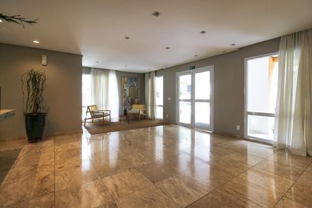 Apartamento à venda com 74m², 2 quartos e 2 vagas Apartamento à venda com 74m², 2 quartos e 2 vagasHall