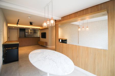 Sala de apartamento à venda com 2 quartos, 74m² em Vila Olímpia, São Paulo