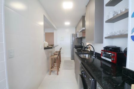 Apartamento para alugar com 77m², 2 quartos e 2 vagas Apartamento para alugar com 77m², 2 quartos e 2 vagasCozinha