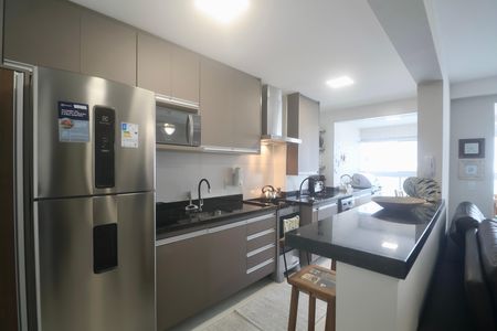 Apartamento para alugar com 77m², 2 quartos e 2 vagas Apartamento para alugar com 77m², 2 quartos e 2 vagasCozinha