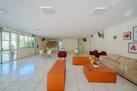 Apartamento à venda com 44m², 2 quartos e 1 vaga Apartamento à venda com 44m², 2 quartos e 1 vagaÁrea comum - Salão de festas