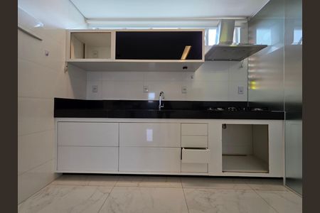 cozinha de apartamento para alugar com 3 quartos, 76m² em Caiçara-adelaide, Belo Horizonte