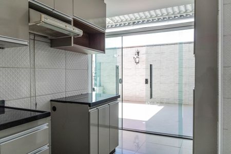 Apartamento para alugar com 168m², 3 quartos e 1 vaga