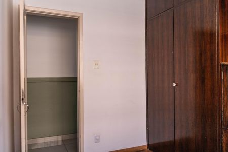 Apartamento para alugar com 168m², 3 quartos e 1 vaga