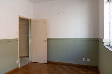 Apartamento para alugar com 168m², 3 quartos e 1 vaga