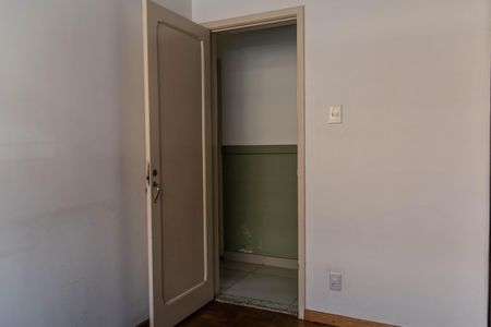 Apartamento para alugar com 168m², 3 quartos e 1 vaga