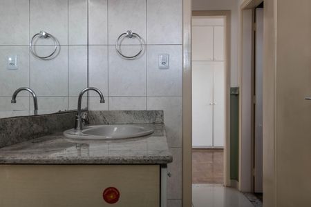 Apartamento para alugar com 168m², 3 quartos e 1 vaga