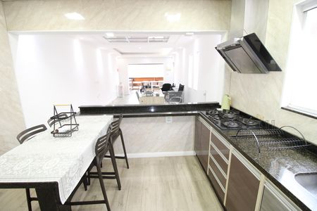 Sala / Cozinha de casa à venda com 3 quartos, 284m² em Parque Savoy City, São Paulo