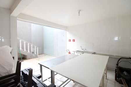 Casa à venda com 284m², 3 quartos e 5 vagasÁrea de Serviço