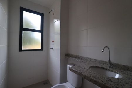 Apartamento para alugar com 59m², 2 quartos e 1 vaga Apartamento para alugar com 59m², 2 quartos e 1 vagaBanheiro