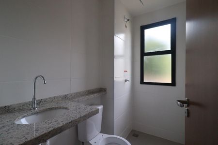 Apartamento para alugar com 59m², 2 quartos e 1 vaga Apartamento para alugar com 59m², 2 quartos e 1 vagaBanheiro da Suíte