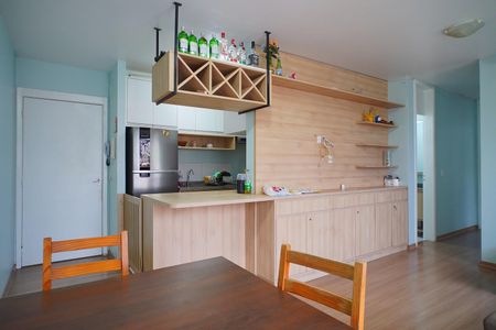 Sala de apartamento para alugar com 3 quartos, 77m² em Humaitá, Porto Alegre