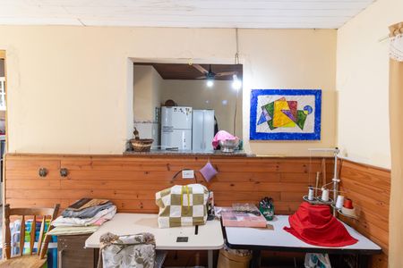 Casa à venda com 165m², 5 quartos e 4 vagas Casa à venda com 165m², 5 quartos e 4 vagasCozinha