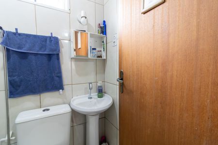 Casa à venda com 165m², 5 quartos e 4 vagas Casa à venda com 165m², 5 quartos e 4 vagasBanheiro