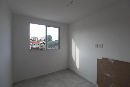 Apartamento para alugar com 69m², 2 quartos e 2 vagasQuarto