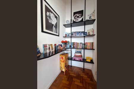 Apartamento à venda com 115m², 3 quartos e sem vaga Apartamento à venda com 115m², 3 quartos e sem vagaSala