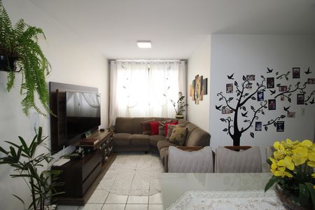 Sala de apartamento à venda com 2 quartos, 52m² em Guaianases, São Paulo