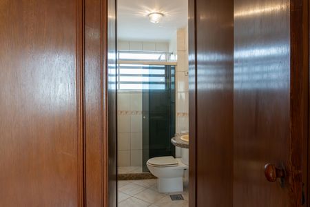 Apartamento à venda com 97m², 3 quartos e 1 vaga Apartamento à venda com 97m², 3 quartos e 1 vagaBanheiro da Suíte 1