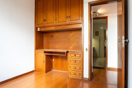Quarto 1 de apartamento à venda com 3 quartos, 97m² em Maracanã, Rio de Janeiro