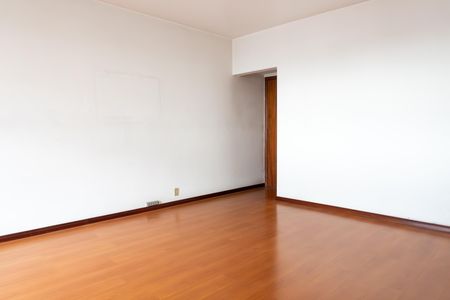 Apartamento à venda com 97m², 3 quartos e 1 vaga Apartamento à venda com 97m², 3 quartos e 1 vagaSala