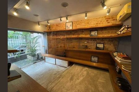 Casa à venda com 206m², 8 quartos e 2 vagas