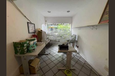 Casa à venda com 206m², 8 quartos e 2 vagas