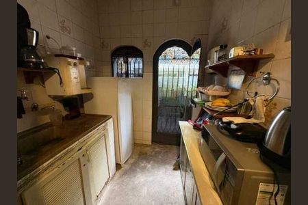 Casa à venda com 206m², 8 quartos e 2 vagas