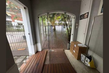 Casa à venda com 206m², 8 quartos e 2 vagas