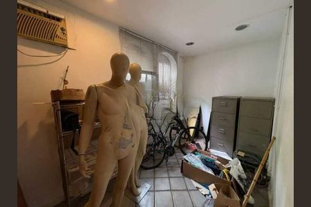 Casa à venda com 206m², 8 quartos e 2 vagas