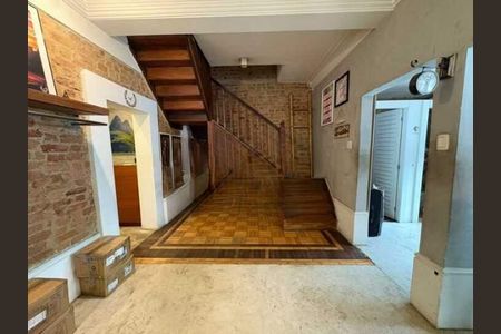 Casa à venda com 206m², 8 quartos e 2 vagas