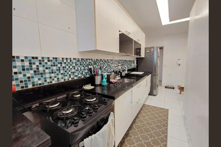 Apartamento à venda com 97m², 2 quartos e 1 vaga