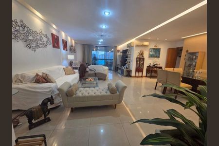 Apartamento à venda com 191m², 4 quartos e 3 vagas